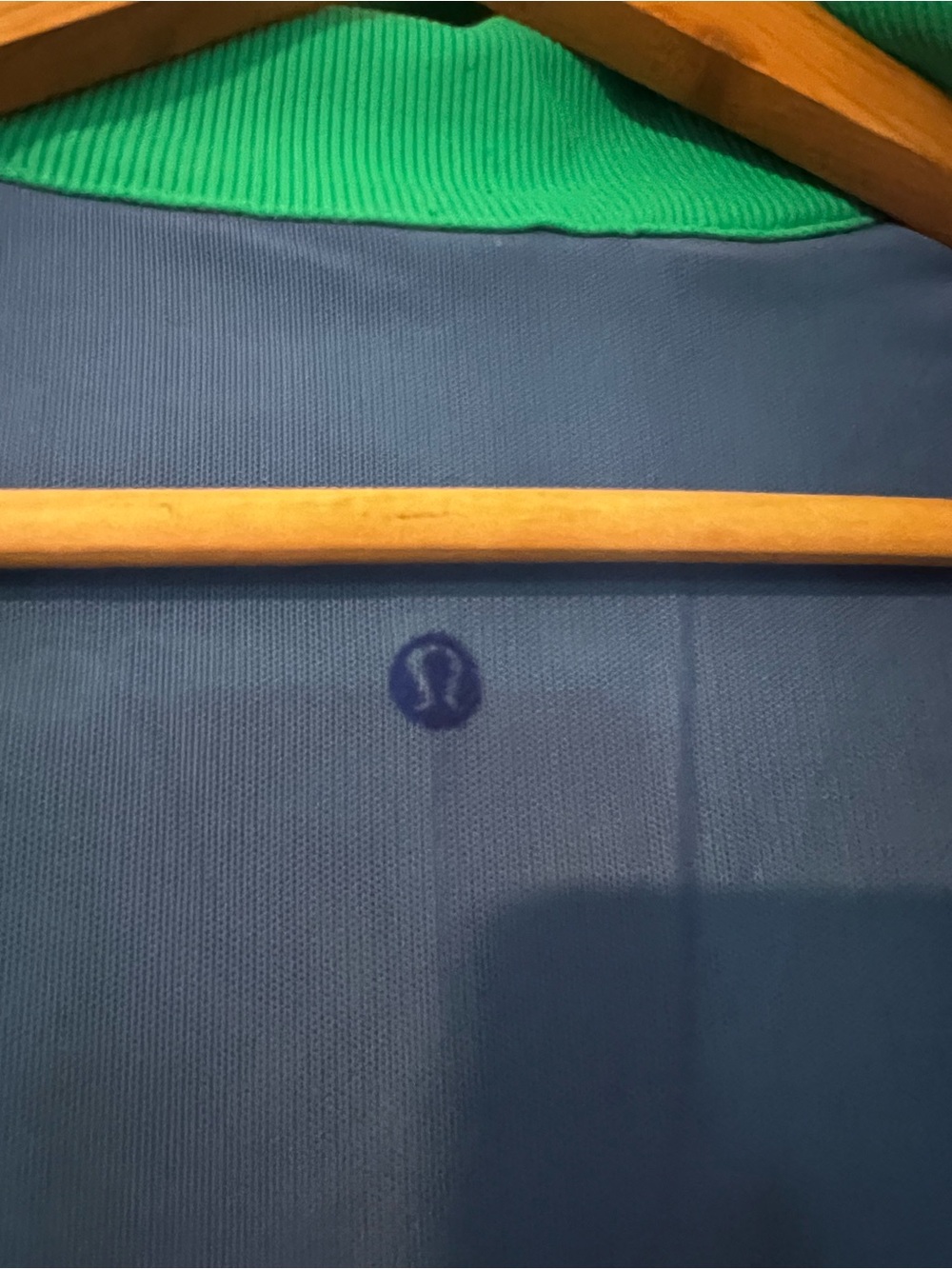 lululemon athletica Men's Teal Lightweight Full-Zip Jacket - Picture 4 of 5